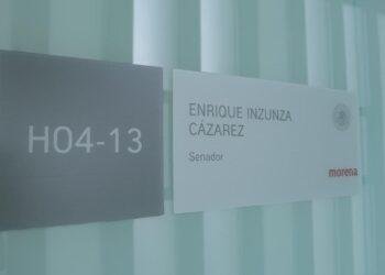 Inzunza retorna a funciones legislativas tras 10 horas de polémica licencia
