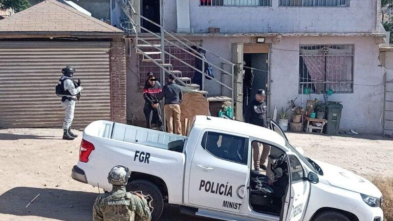 Marina libera 26 migrantes y desarticula base criminal en Tijuana