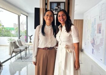 «UNIDAD Y PRINCIPIOS»: Se toma Marybel la foto con Ariadna Montiel