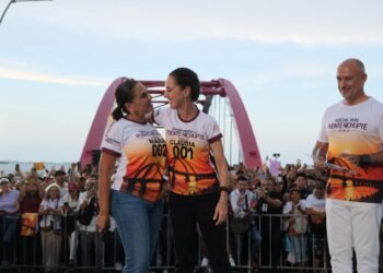 Inauguran Sheinbaum y Mara el Puente Nichupté