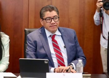 Monreal desafía veto por nepotismo: esperará cumbre con Montiel 2 Monreal desafía veto por nepotismo: esperará cumbre con Montiel
