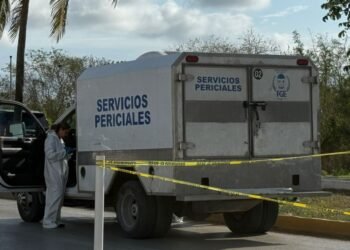 Pierde la vida motociclista tras chocar contra camellón en el bulevar Colosio