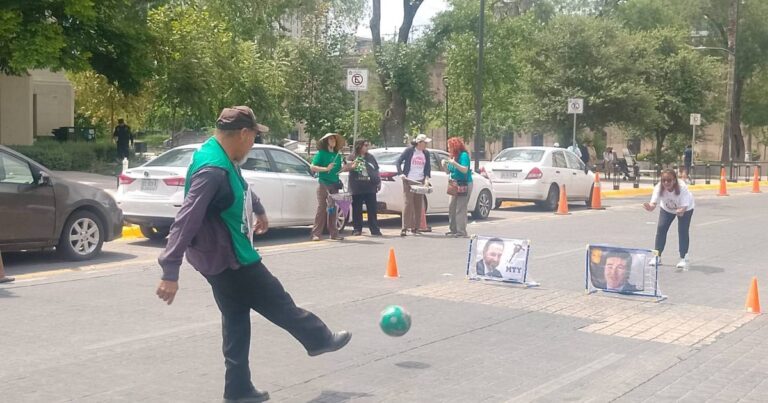Madres Buscadoras irrumpen Mundial 2026; exigen verdad ante Samuel García
