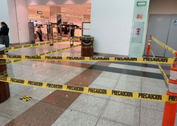 Sismo causa grieta en Plaza Las Américas de Cancún