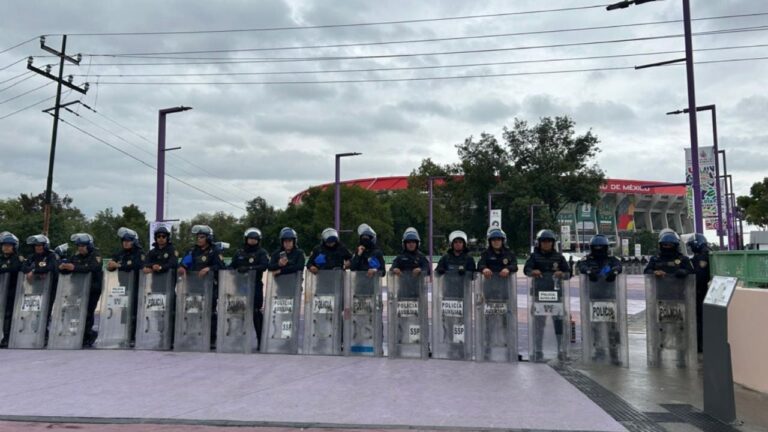 CNTE paraliza Tlalpan y avanza al Estadio Ciudad de México ante el Mundial