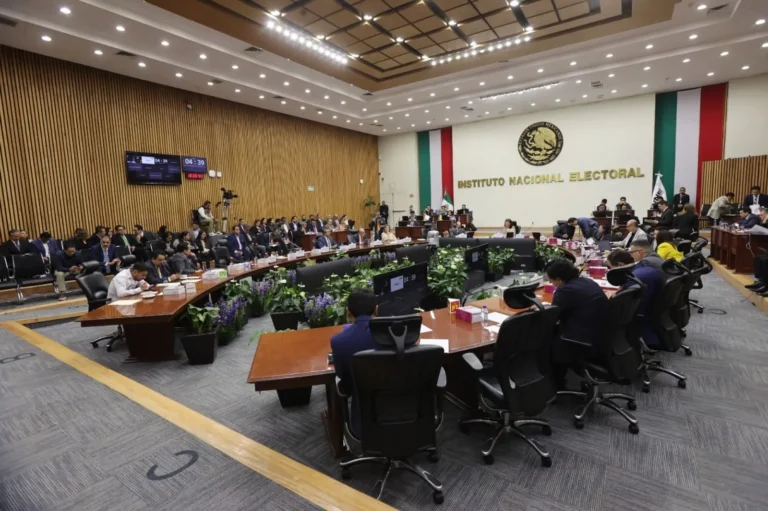 El INE frena pesquisas de la FGR sobre Morena y Movimiento Ciudadano