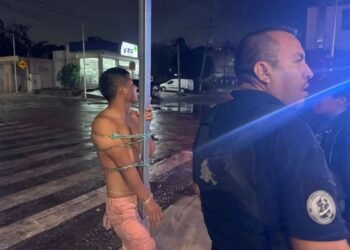 EN SM 77: Vecinos detienen y atan a hombre tras agredir a su pareja
