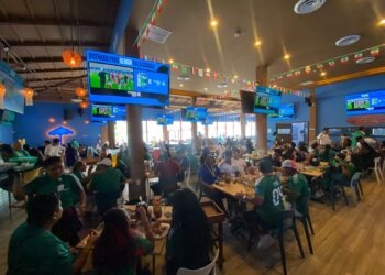 FIEBRE MUNDIALISTA: Cancún se pinta de verde para el duelo entre México y Ecuador