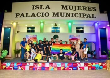 ENCENDIDO DE LUCES: Inician actividades del Mes del Orgullo en Isla Mujeres