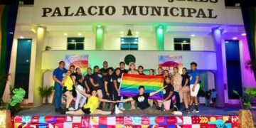 ENCENDIDO DE LUCES: Inician actividades del Mes del Orgullo en Isla Mujeres