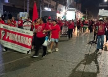 MARCHAS EN CANCÚN: Se suman maestros de QR a paro nacional de la CNTE