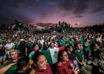 FUT FEST: Cientos celebran triunfo de México en Malecón Tajamar