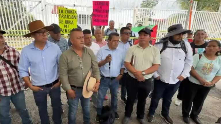 Maestros de la CNTE paralizan la planta de Pemex en Chiapas de forma indefinida
