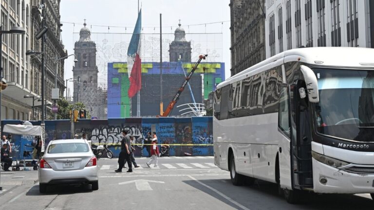 Sheinbaum justifica cercos en el Centro Histórico para mitigar tensiones