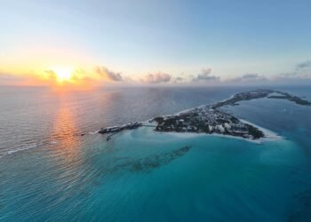 SEDETUR: Encabezan estadounidenses y canadienses  turismo en Isla Mujeres