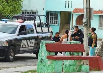 Detienen a dos señalados de acosar a joven en la SM 77 de Cancún