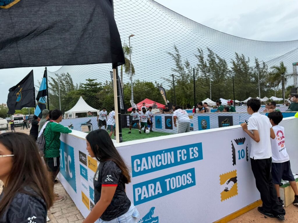 FUTFEST: Comienzan a llegar aficionados a Tajamar 1 WhatsApp Image 2026 06 11 at 12.08.51 PM