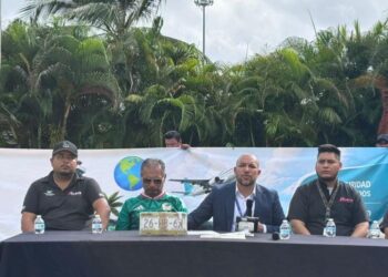 AEROPUERTO: Denuncian transportistas pérdidas de 30% por pirataje en Cancún