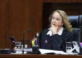 Esquivel blinda su autonomía ante señalamientos en caso fiscal crítico