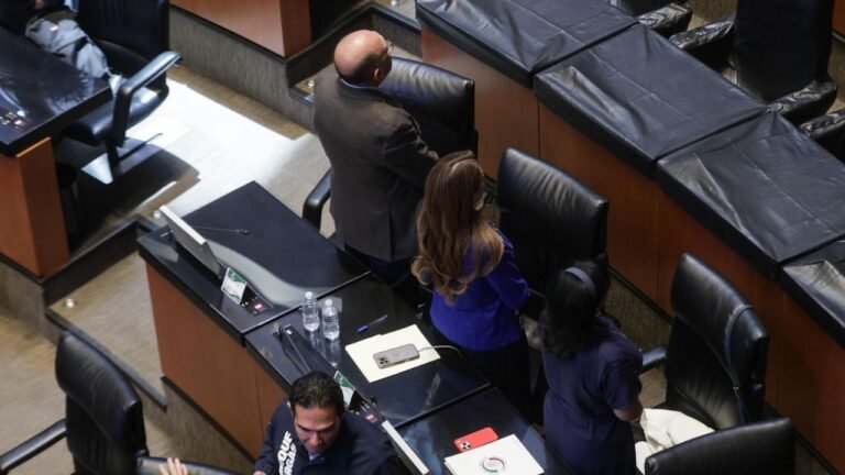 Congreso valida reforma judicial bajo protesta opositora y sin debate