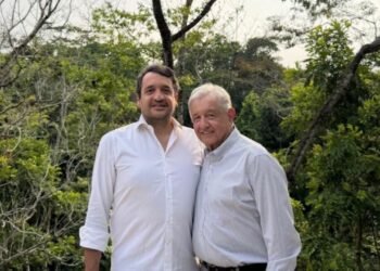 López Beltrán impulsa su imagen con AMLO ruta a diputación federal
