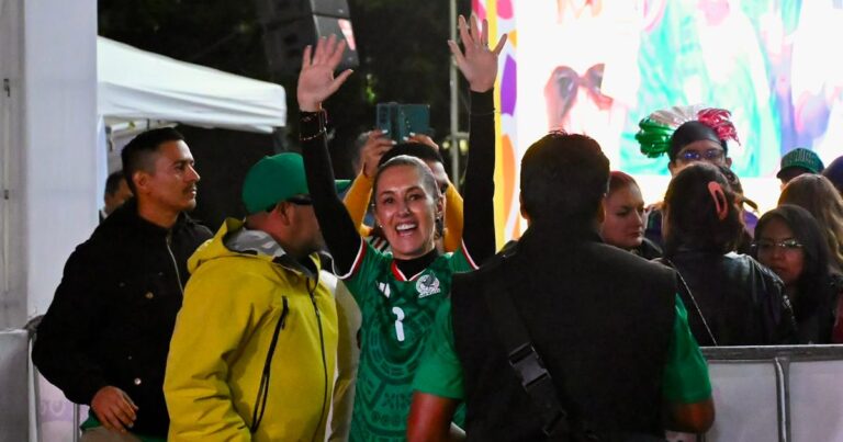 Presidenta Sheinbaum celebra avance histórico de México en Mundial