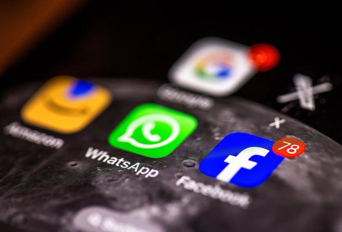 Configuración de privacidad en WhatsApp para evitar grupos de fraude