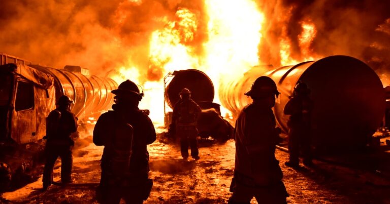 El Salto revela centro de huachicoleo tras incendio masivo de pipas
