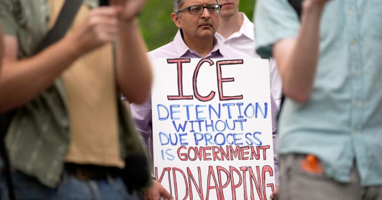 Gobierno de Trump suspende detenciones vehiculares del ICE tras letales tiroteos