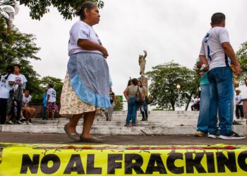 Municipios de la Huasteca potosina bloquean acceso a explosivos de Pemex