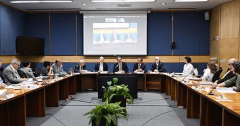 UNAM ordena examen presencial tras irregularidades en ingreso 2026
