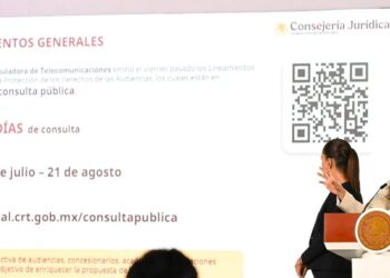 Gobierno de Claudia Sheinbaum impone sanciones a radio y televisión