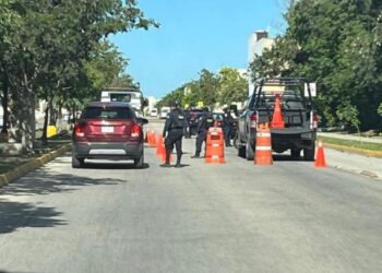 REFUERZAN SEGURIDAD: Mantiene SSP filtro de revisión vehicular en Calderitas