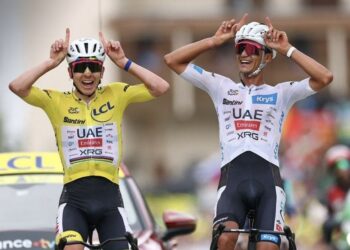 TOUR DE FRANCIA: Asegura el mexicano Isaac del Toro lugar en el podio