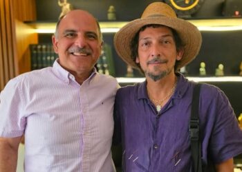 DE VACACIONES EN TULUM: León Larregui se reúne con el regidor Jorge Portilla
