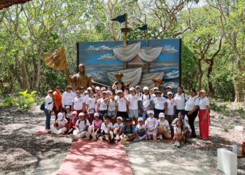 CURSO DE VERANO: Participan niños de Isla Mujeres en visitas guiadas
