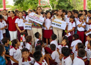 Entregan domo en primaria de Carlos A. Madrazo tras inversión de 3.3 mdp