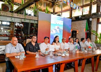 VAN POR EL TURISMO NACIONAL: Tulum acuerda más vuelos con Mexicana