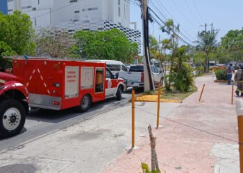 CONATO DE INCENDIO: Evacúan oficinas del SAT en Cancún