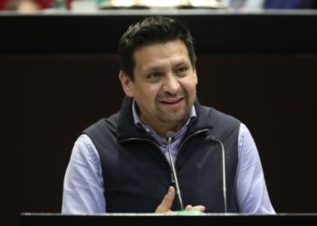 | ROMPEOLAS | Intensifica PAN política de fichajes