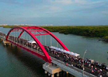Primera edición de “PuenteAndo” reúne a más de 6 mil personas
