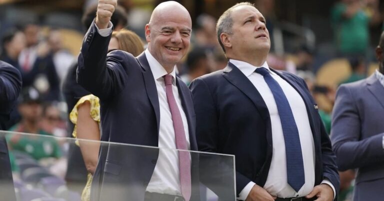 UEFA sostiene amenaza de boicot contra la FIFA tras gestión de Infantino