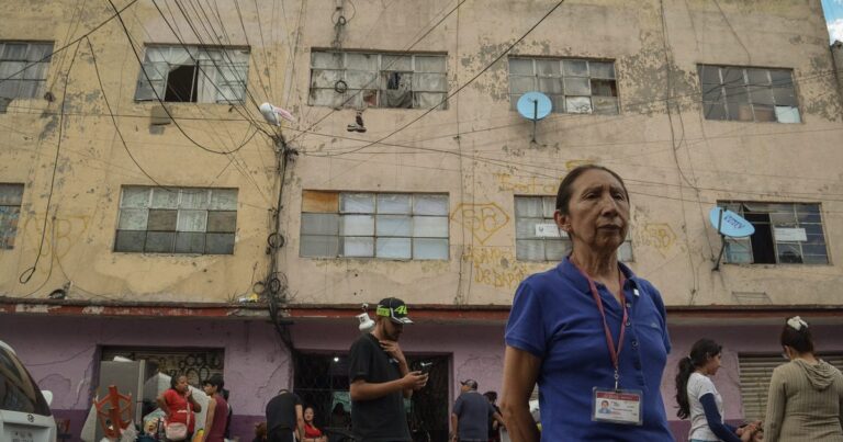 Desalojo extrajudicial en Azcapotzalco: la Fiscalía ambiental vacía edificio sin orden judicial