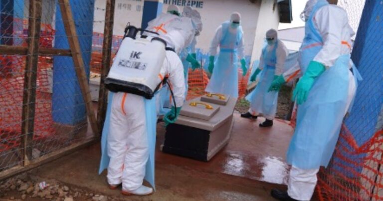 Ébola en RDC escala a 1657 decesos mientras el brote se intensifica