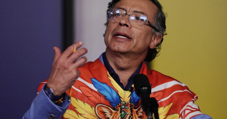 Gustavo Petro cierra mandato en Colombia entre logros sociales y corrupción