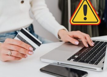 Depósitos bancarios por error: alcances legales y obligaciones de restitución
