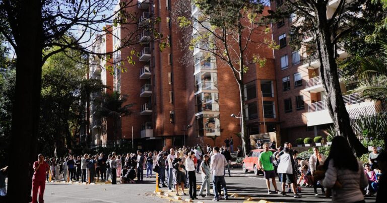 Sismo de magnitud 7.4 fractura la infraestructura en el Pacífico colombiano