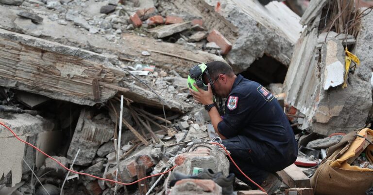 Terremoto en Colombia eleva a 304 el número de fallecidos y reporta 426 desaparecidos
