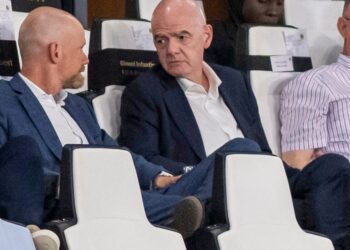Aficionados exigen la salida de Gianni Infantino de la FIFA por traición