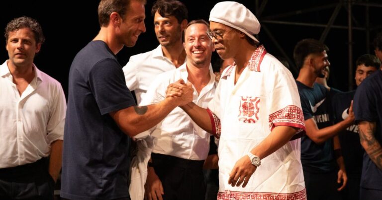 Ronaldinho retoma la actividad profesional con el Ravenna en Italia